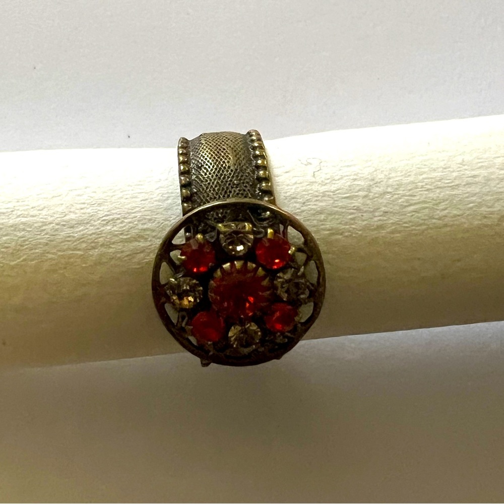 Kenny Ma stamped expandable ring.